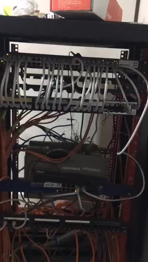 برقکاری و نصب دوربین مداربسته در سعادت‌آباد