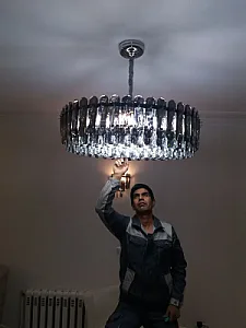 برق‌کار در دروس