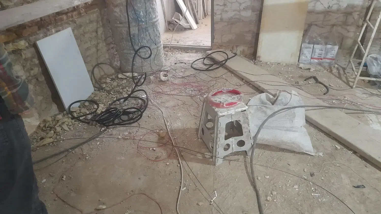 برق‌کاری ساختمان در تقی‌آباد