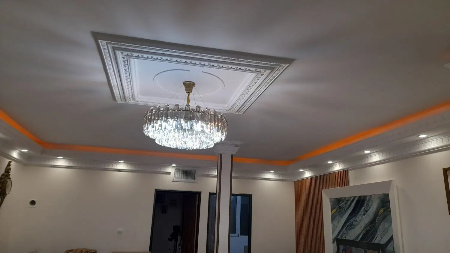 گچکاری و کاشی‌کاری جیحون - تصویر 2