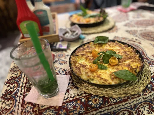 کافه کلبه چوبی