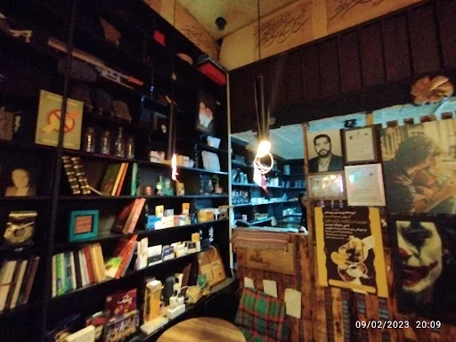 کافه کلبه چوبی