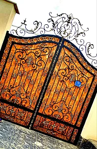 نقاشی ساختمان در چیتگر جنوبی