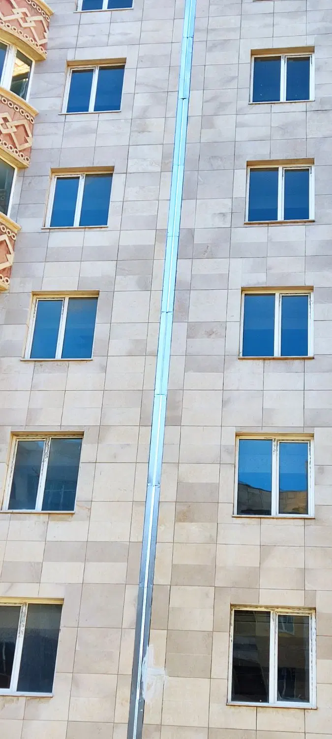 کار در ارتفاع و نماشویی در صادقیه - تصویر 3
