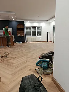 نصب پارکت و قرنیز در نیروی هوایی (پیروزی)