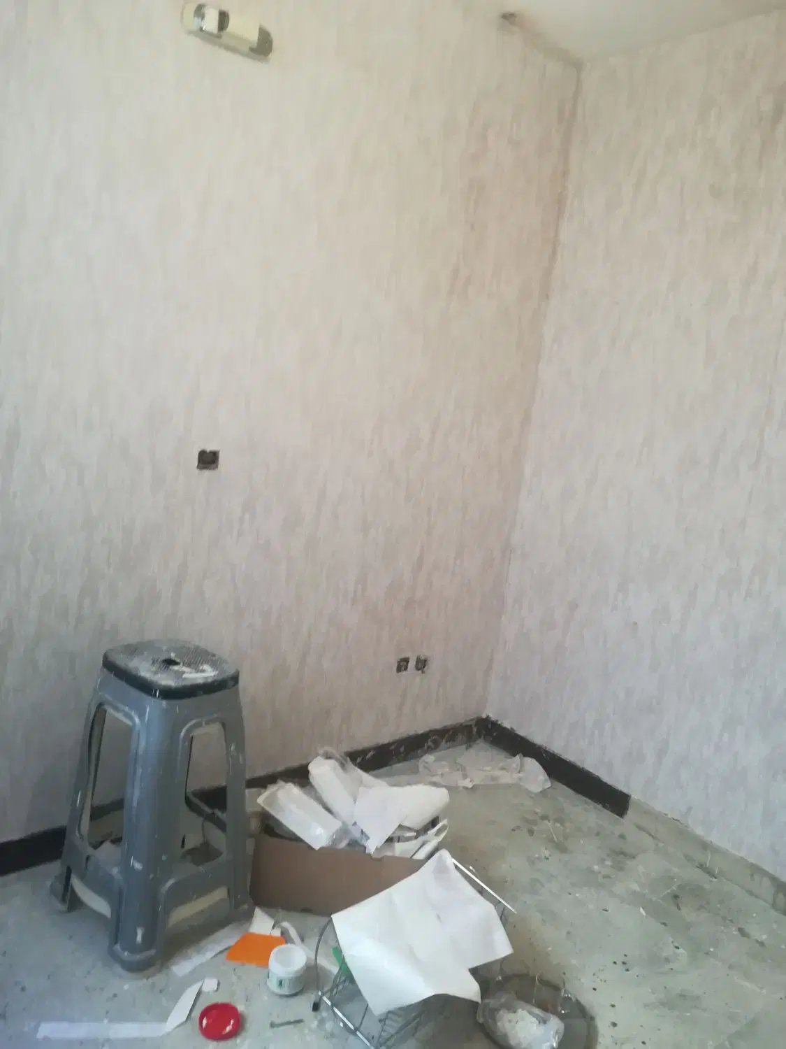نصب بلکا و کاغذ دیواری در عبدل‌آباد - تصویر 7