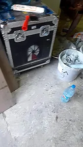 نقاش ساختمان در اتابک