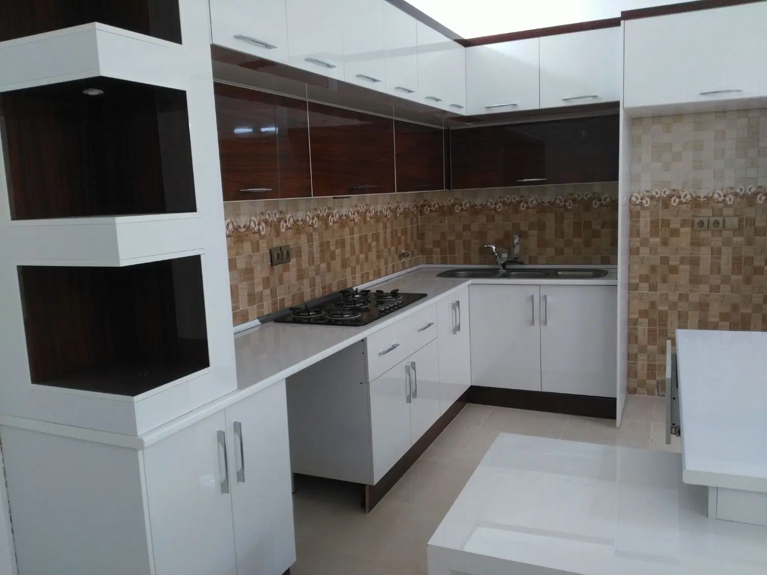 پیمانکاری ساختمان در سعادت‌آباد