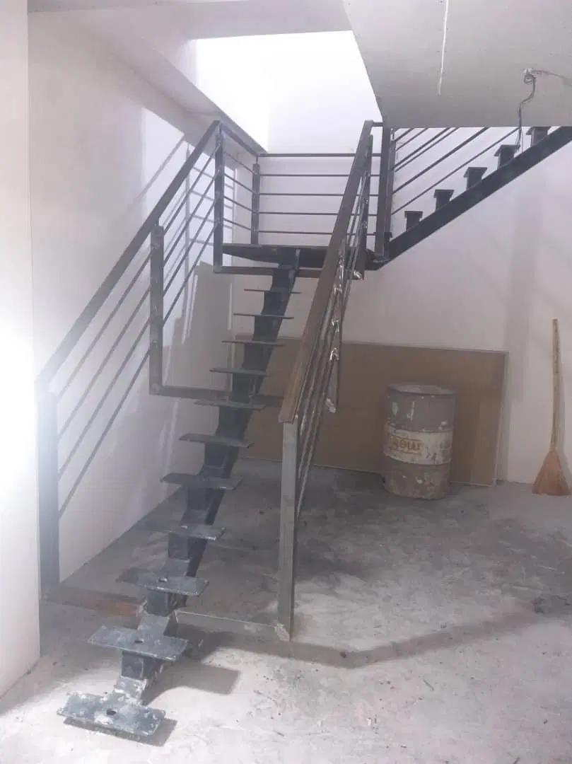 آهنگری و جوشکاری ساختمانی مهرگان