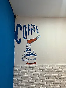 نقاش ساختمان در سعادت‌آباد