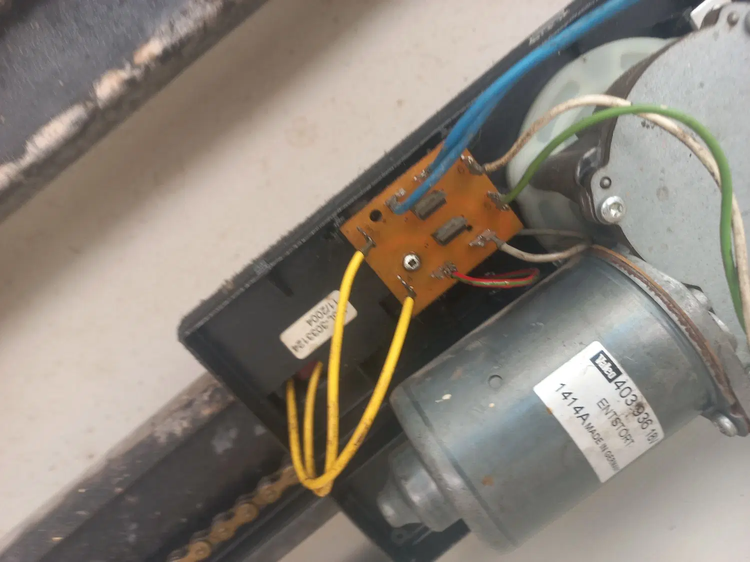 نصب و تعمیر درب اتوماتیک در یوسف‌آباد - تصویر 4