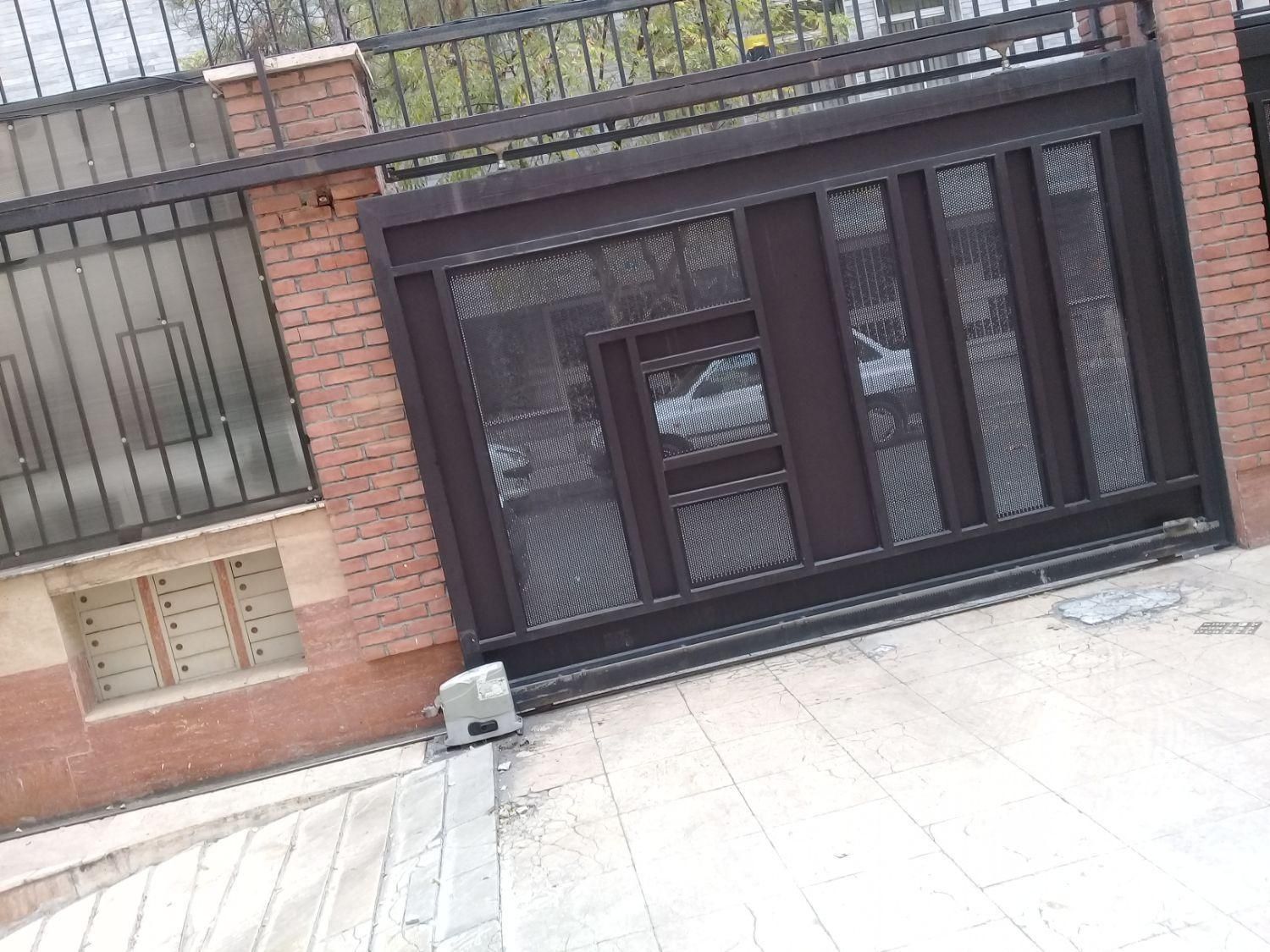 تعمیر جک پارکینگ و کرکره در شکوفه - تصویر 2