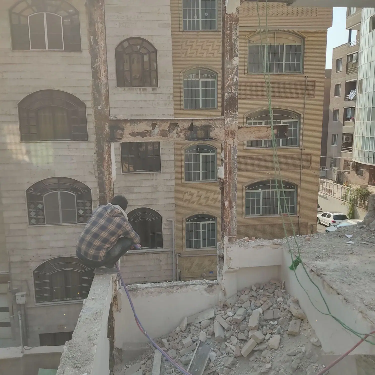 تخریب ساختمان در شهرک غرب - تصویر 5