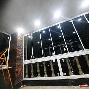درب و پنجره UPVC در خاک سفید
