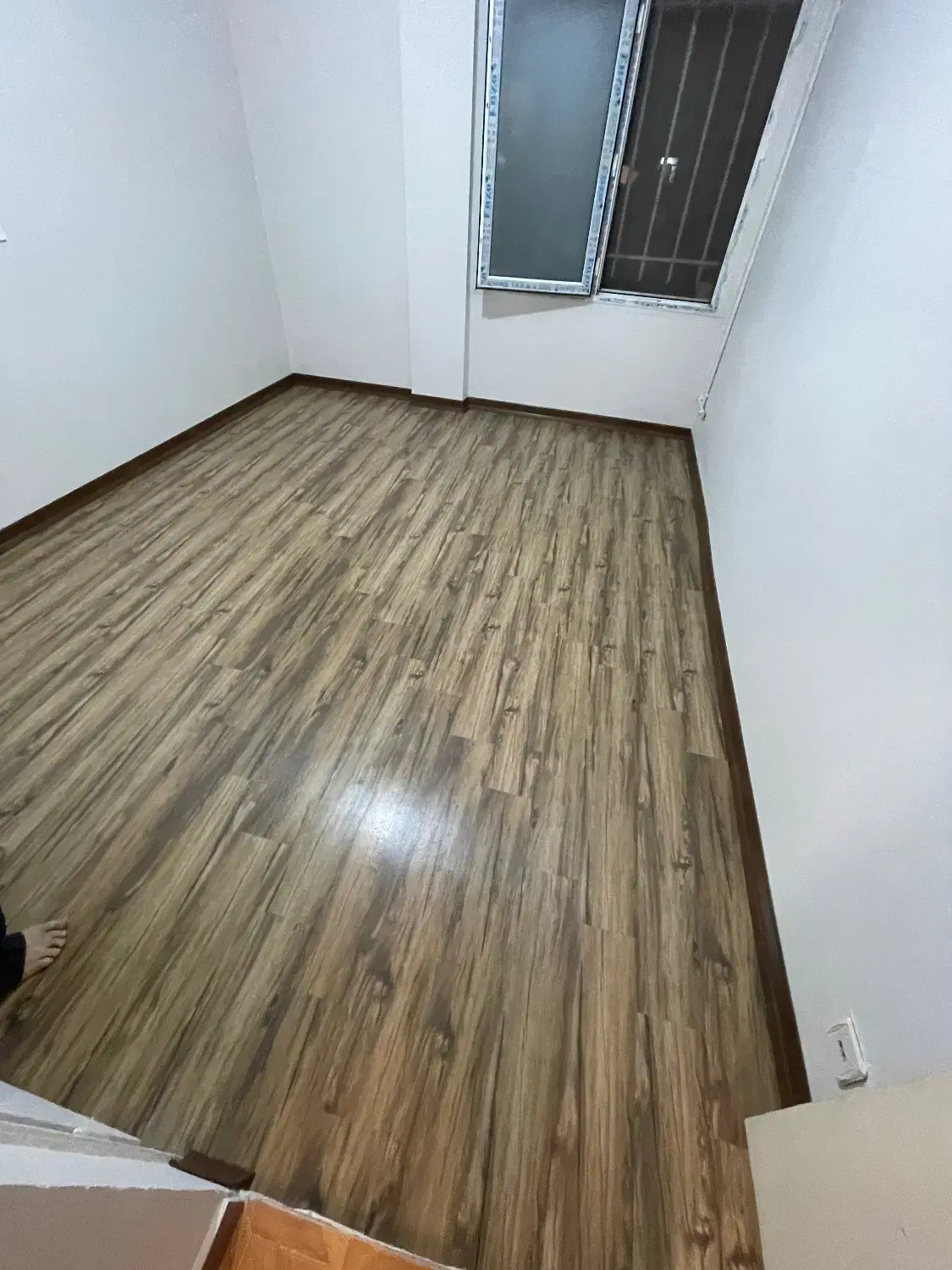 نصب لمینت و کفپوش در نارمک - تصویر 7