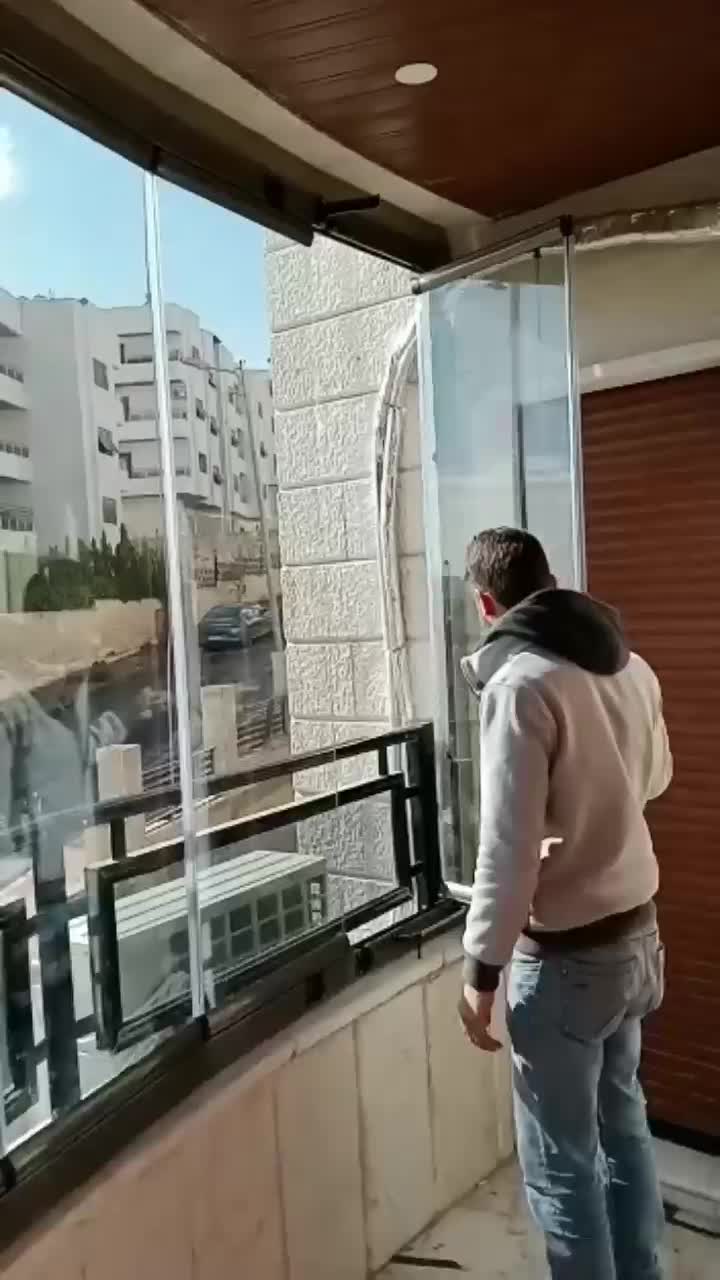 پنجره هفتم
