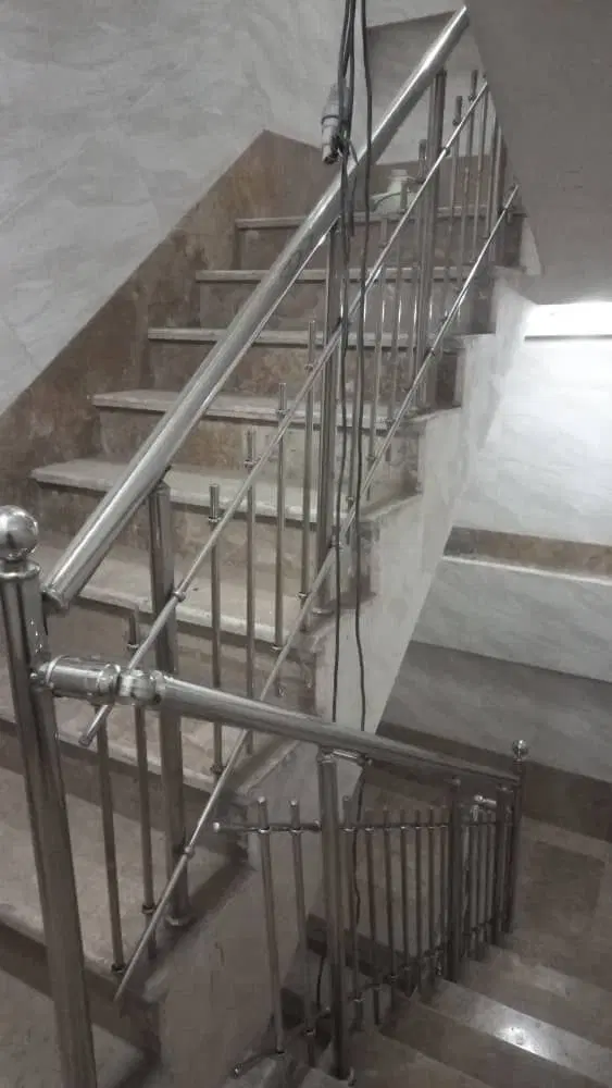 ساخت و نصب نرده استیل در حکمت - تصویر 12
