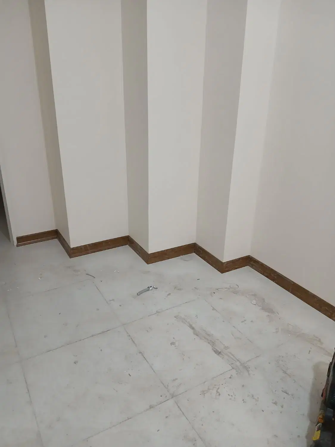 نصب پارکت و کفپوش در نیروی هوایی - تصویر 2