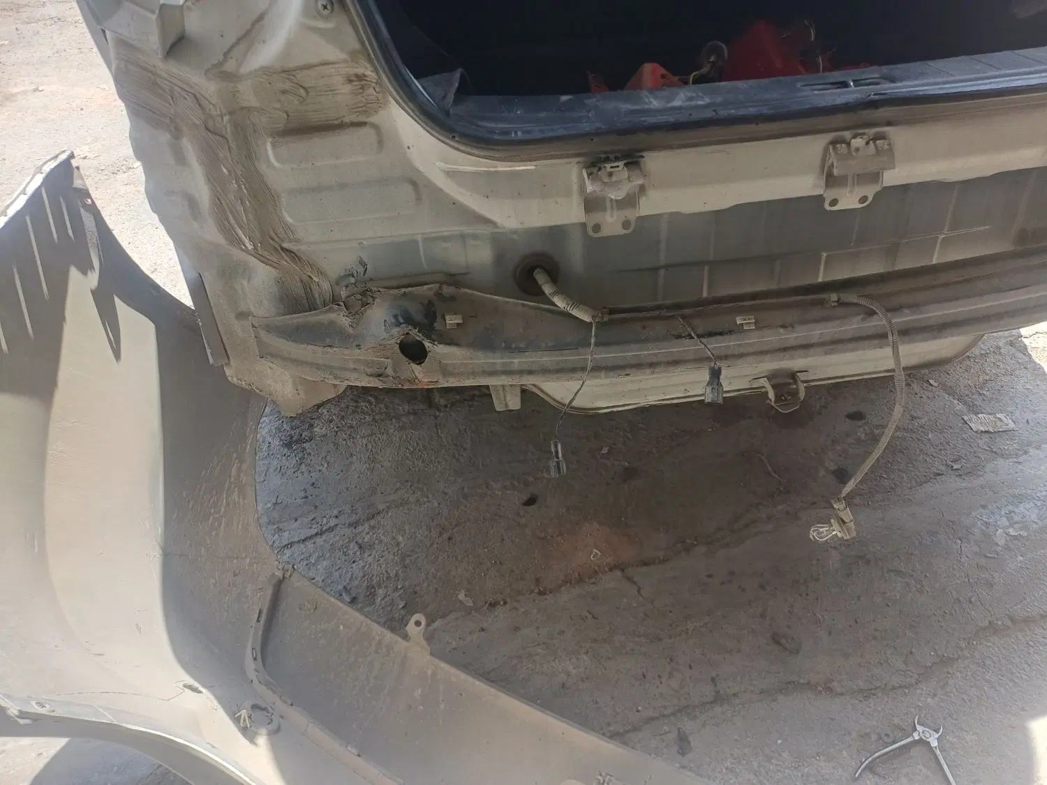 تعمیر و جوش فایبرگلاس و پلاستیک در امام‌زاده حسن - تصویر 4
