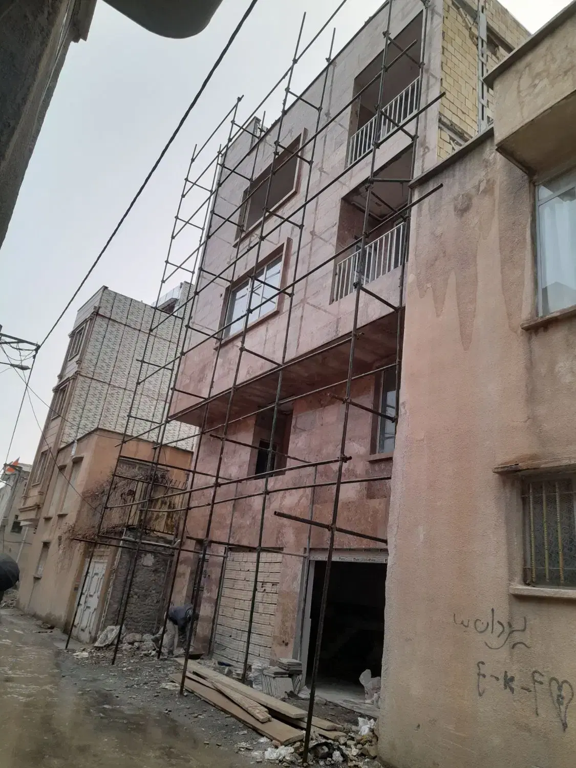 کاشی‌کاری و سرامیک‌کاری در جوادیه تهرانپارس - تصویر 12