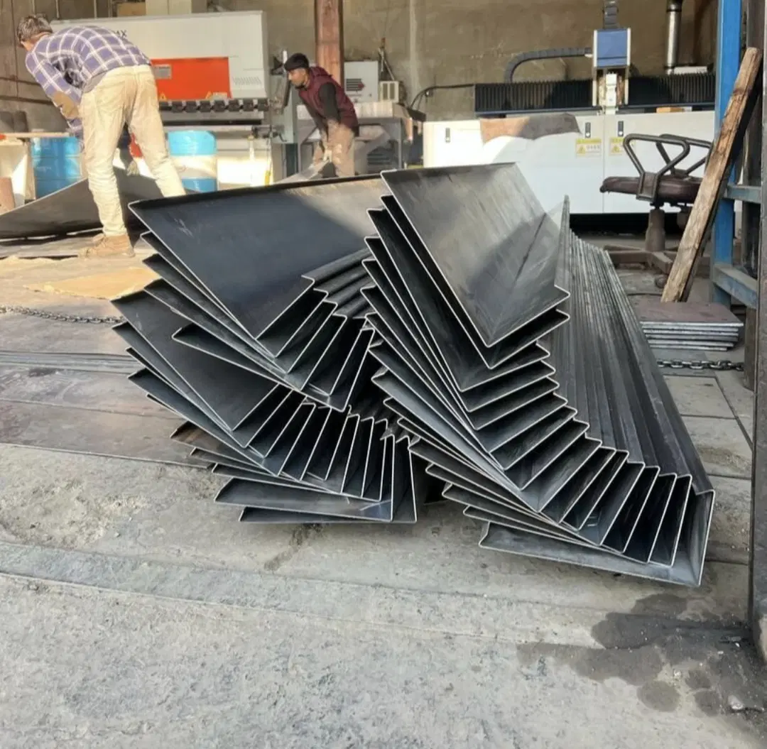 آهنگری نما در شادآباد - تصویر 7
