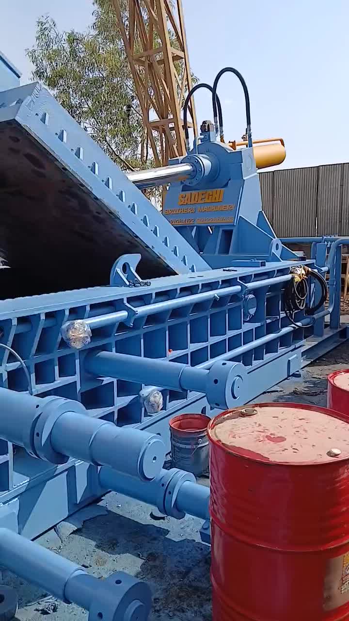 نقاش صنعتی در خاوران