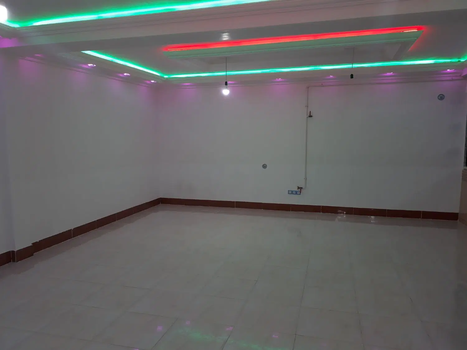 بازسازی و نوسازی ساختمان در شهرک فردوس (حسینی)