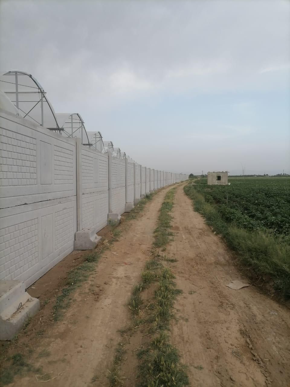 دیوار بتنی و آهنگری شهید غیوری - تصویر 2