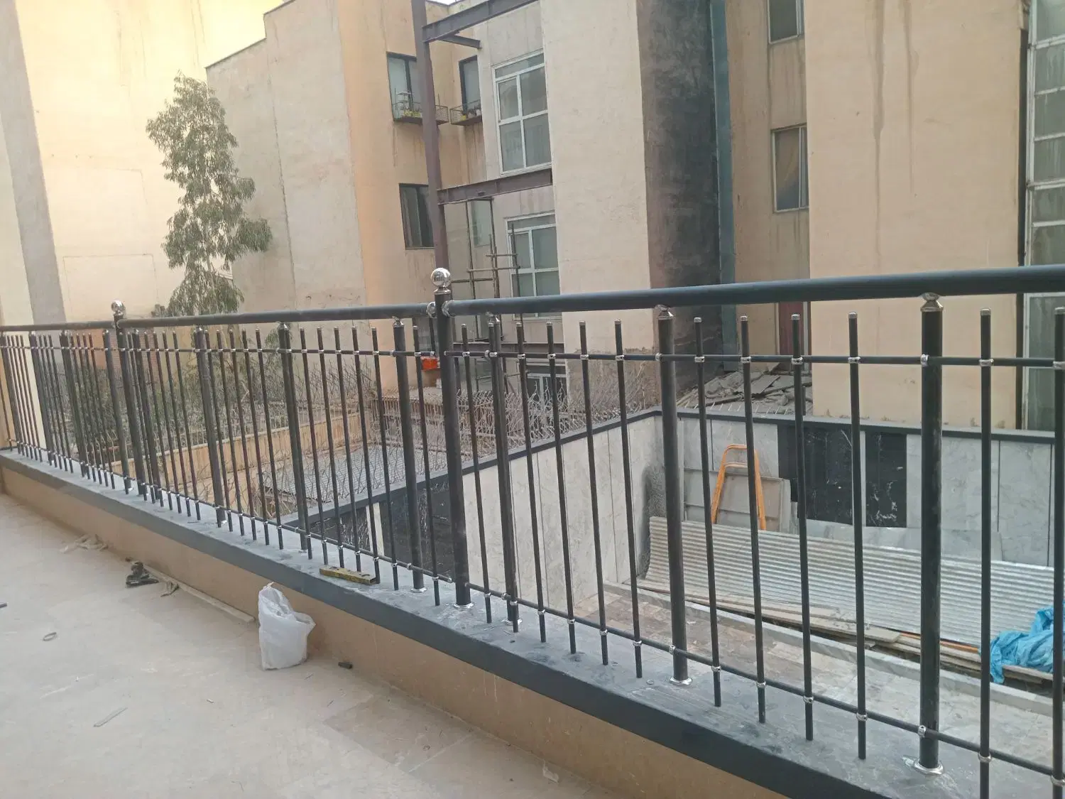 نرده و حفاظ استیل در پامنار - تصویر 11
