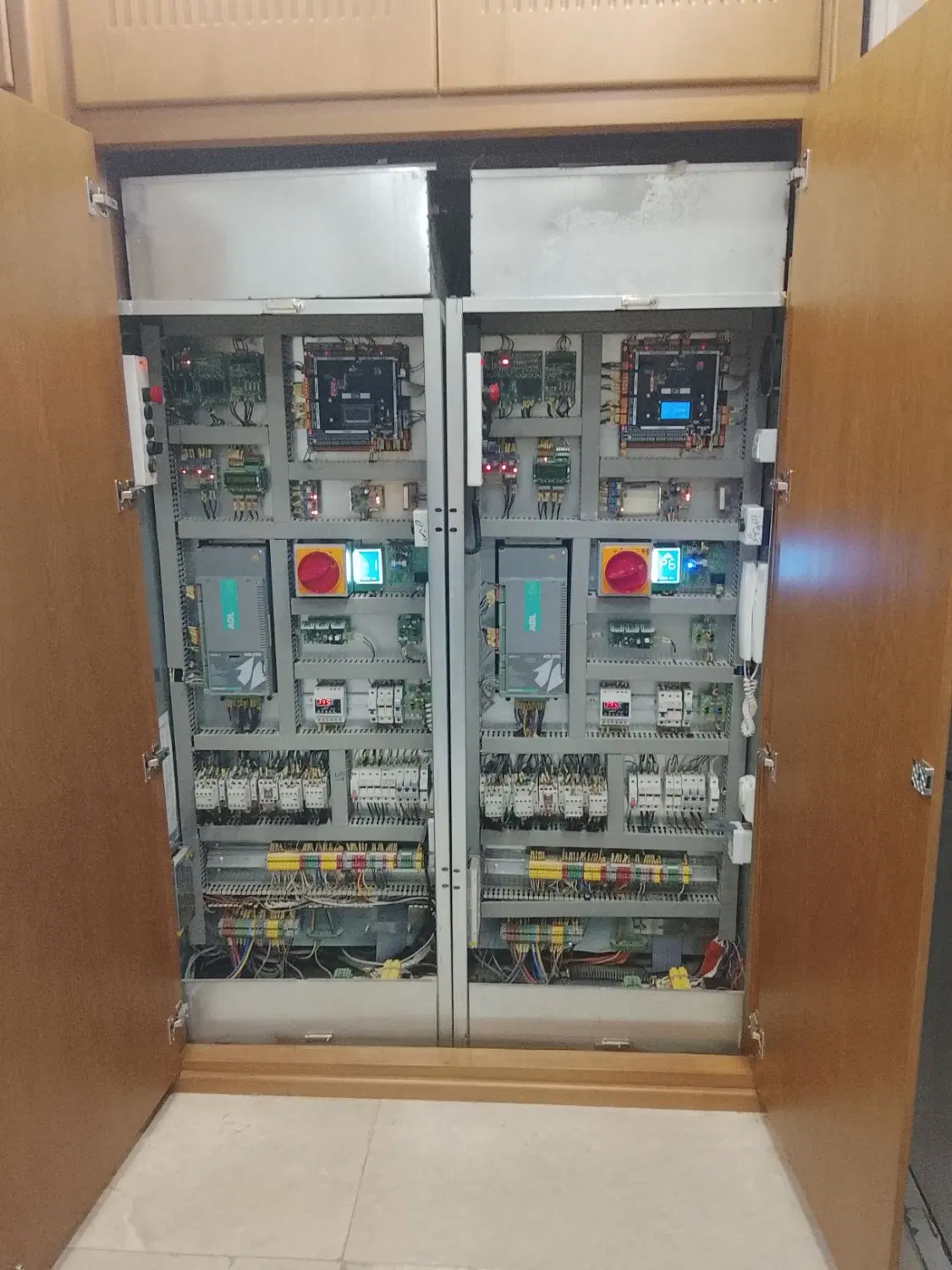 برق‌کاری و سرویس کولر در سعادت‌آباد