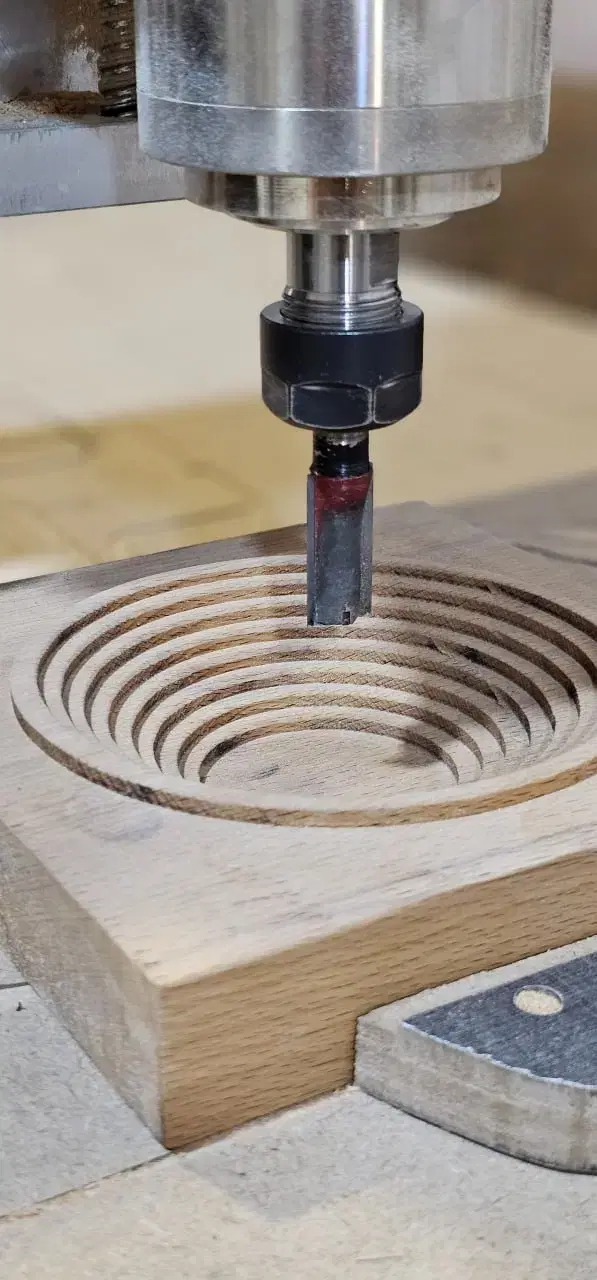 نجاری و CNC چوب امجدیه