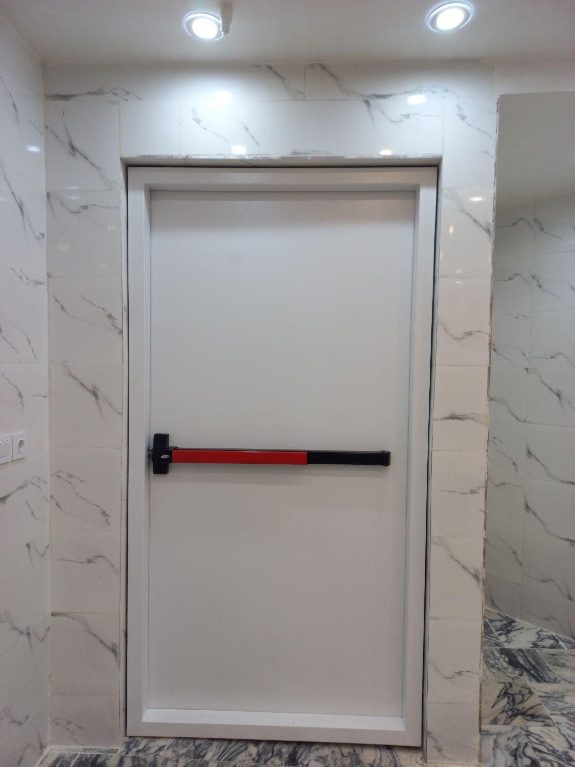 نصب و ساخت درب چوبی و ضدسرقت در بریانک - تصویر 11