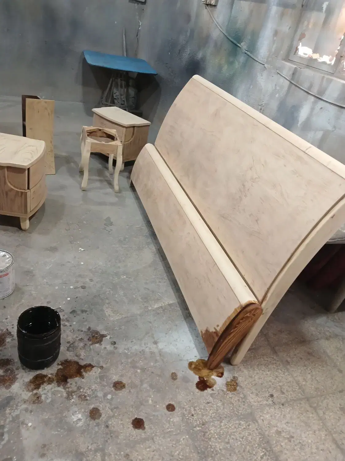 رنگکاری چوب در استخر - تصویر 12