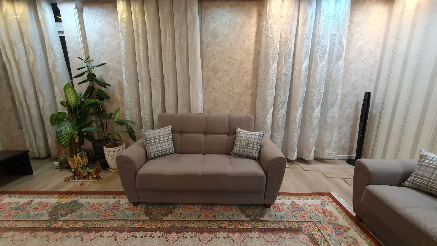 تعمیرات مبلمان در علم و صنعت - تصویر 7