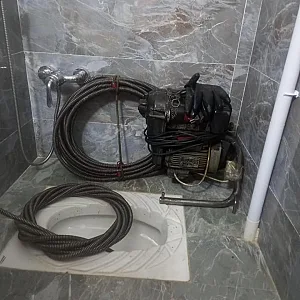 لوله‌بازکنی در نازی‌آباد