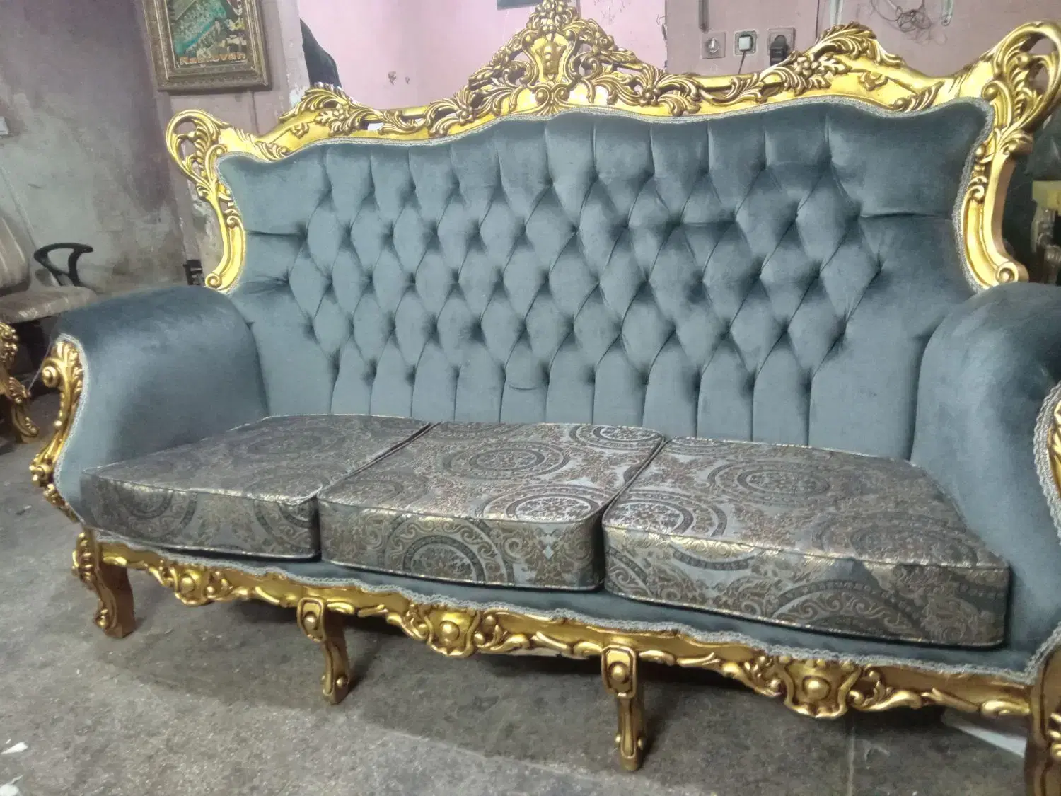 تعمیر و رویه‌کوبی مبلمان در اوقاف - تصویر 6