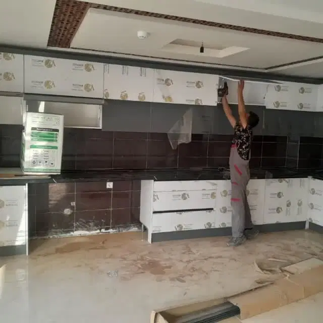 نصب و تعمیر کابینت در نیروی هوایی (پیروزی)
