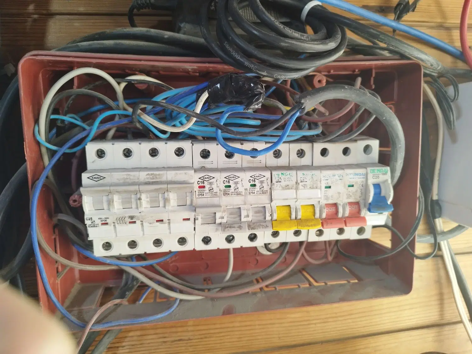 برقکار ساختمان در شهرآرا - تصویر 2