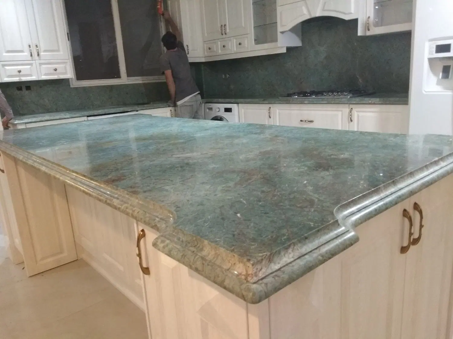 ساخت و تعمیر کابینت و کانتر کورین در اراضی عباس‌آباد - تصویر 2