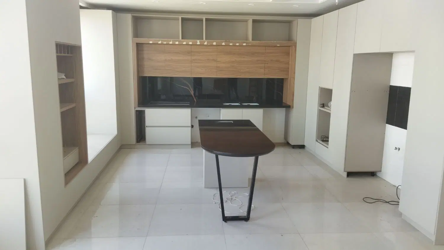 ساخت و تعمیر کابینت و کانتر کورین در اراضی عباس‌آباد - تصویر 4