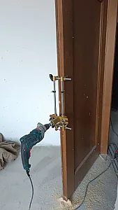 نصب درب چوبی در جنت‌آباد شمالی