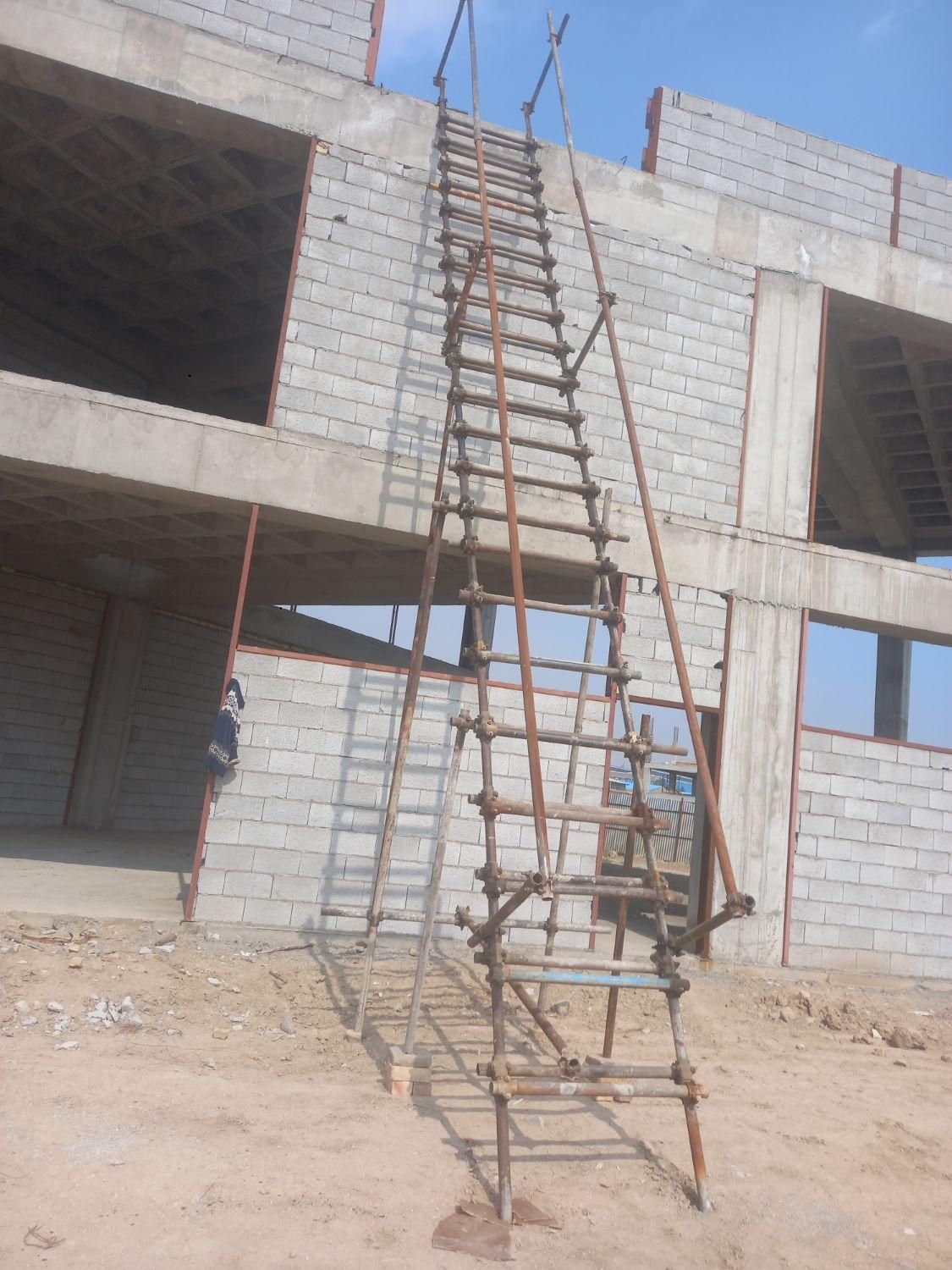 داربست‌بندی استاد معین - تصویر 2