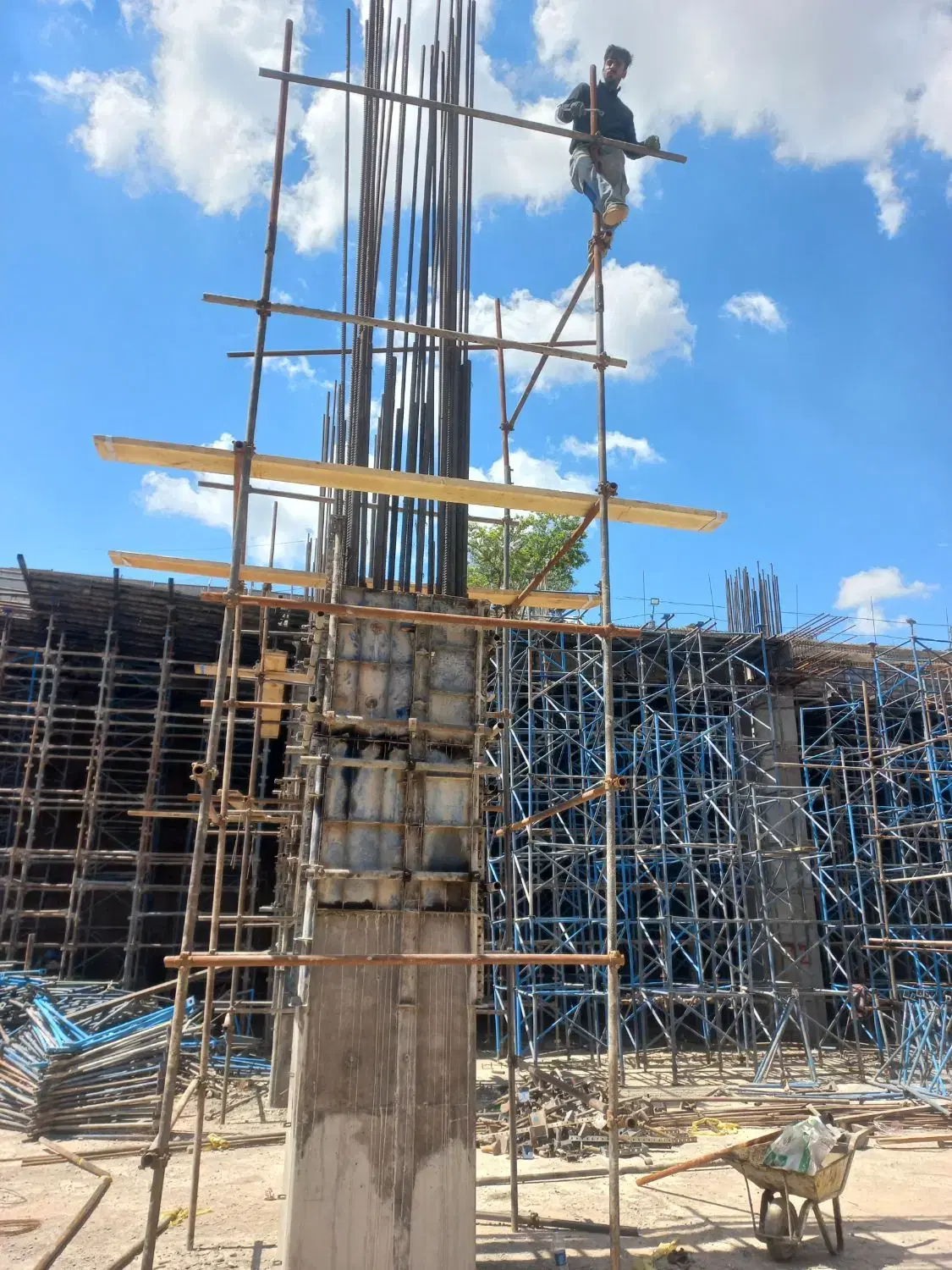 داربست‌بندی استاد معین - تصویر 3