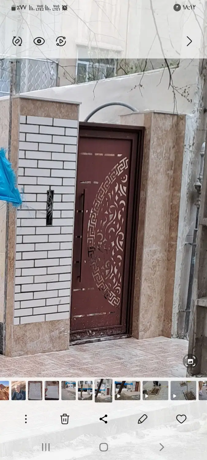 سنگ‌کاری و کاشی‌کاری در امام‌زاده حسن - تصویر 9