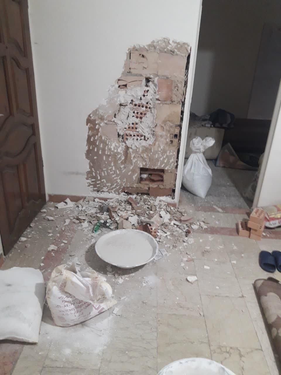 گچکار و بنا در جنت‌آباد شمالی