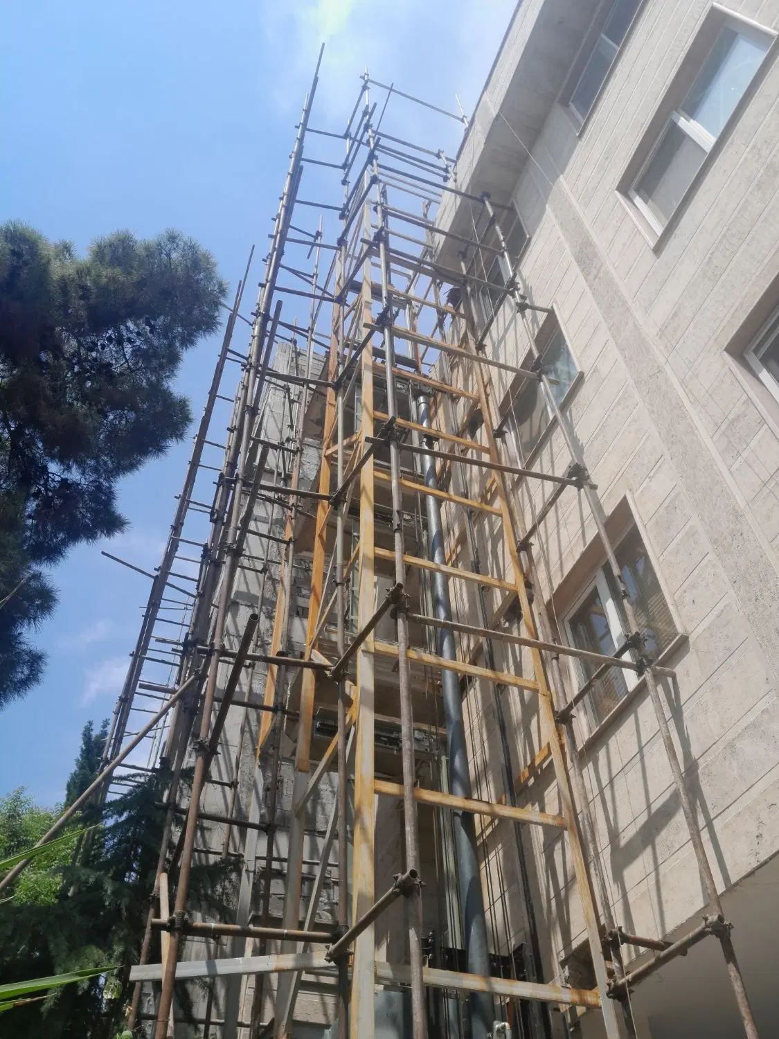 داربست‌بندی در پاسداران - تصویر 3