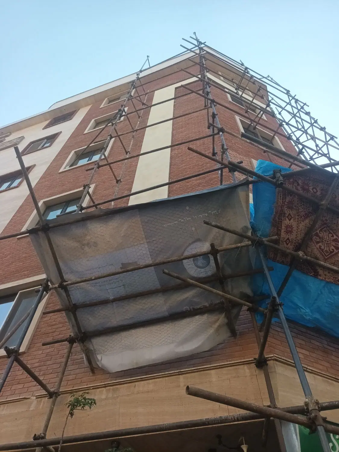 کاشی‌کاری و بنایی در فلاح - تصویر 8