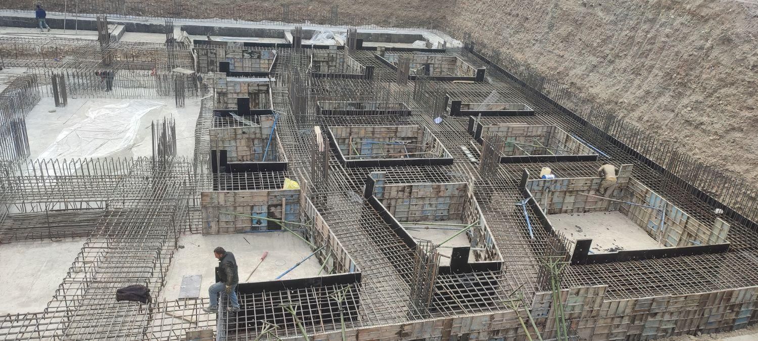 آرماتوربندی و قالب‌بندی در چیتگر شمالی - تصویر 8