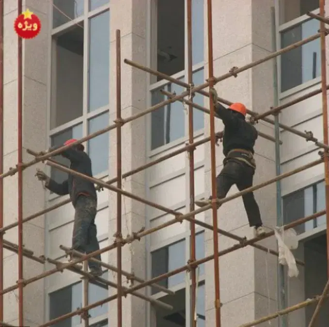 نصب داربست فلزی در عبدل‌آباد