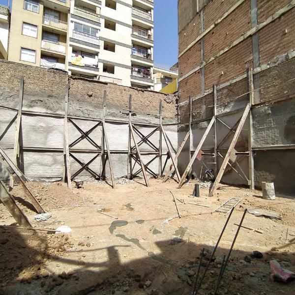 پیمانکاری خاکبرداری و سازه نگهبان در امانیه - تصویر 6